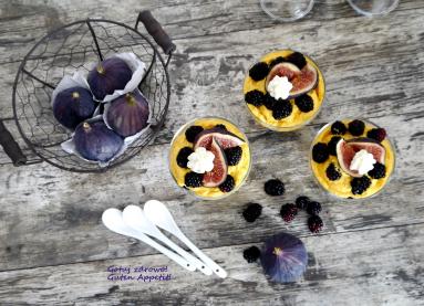 Zdjęcie - Deser dyniowy z mascarpone, figami i jeżynami - Przepisy kulinarne ze zdjęciami