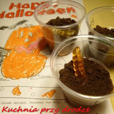 Zdjęcie - Halloween - żelkowe robaczki - Przepisy kulinarne ze zdjęciami