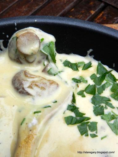 Zdjęcie - Sos grzybowy ze świeżych grzybów - Przepisy kulinarne ze zdjęciami