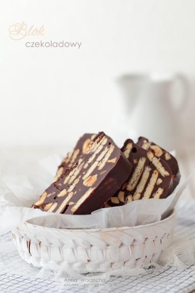 Zdjęcie - Blok czekoladowy - Przepisy kulinarne ze zdjęciami
