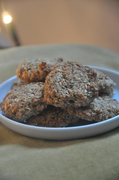 Zdjęcie - Zdrowe ciasteczka kokosowo - owsiane (bez cukru i masła) - Przepisy kulinarne ze zdjęciami
