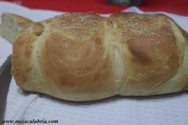 Zdjęcie - Chleb mleczny z sezamem - Przepisy kulinarne ze zdjęciami