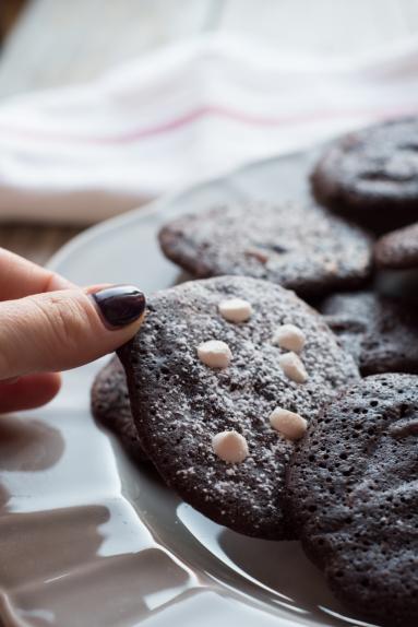 Zdjęcie - Czekoladowe ciasteczka „brownie” - Przepisy kulinarne ze zdjęciami