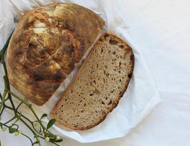 Zdjęcie - Korzenny Tartine bread - Przepisy kulinarne ze zdjęciami