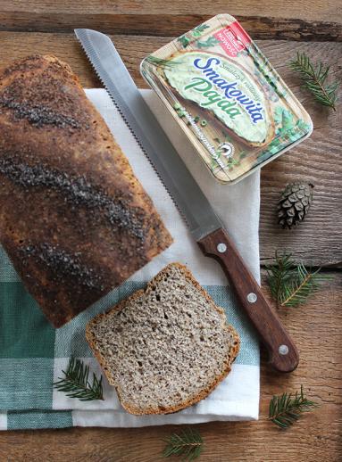 Zdjęcie - Chleb z makiem i miodem na zakwasie - Przepisy kulinarne ze zdjęciami