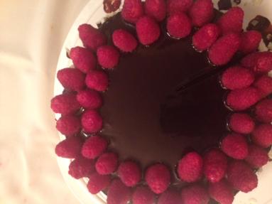 Zdjęcie - Tort czekoladowo - malinowy babci Hali - Przepisy kulinarne ze zdjęciami