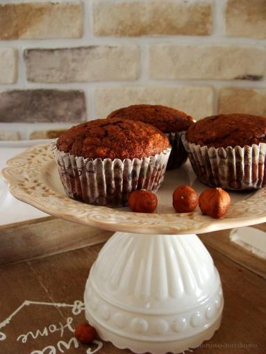 Zdjęcie - Muffinki czekoladowo-orzechowe - Przepisy kulinarne ze zdjęciami