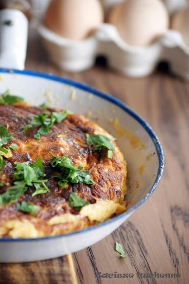 Zdjęcie - Tortilla hiszpańska z łososiem i kapustą - Przepisy kulinarne ze zdjęciami