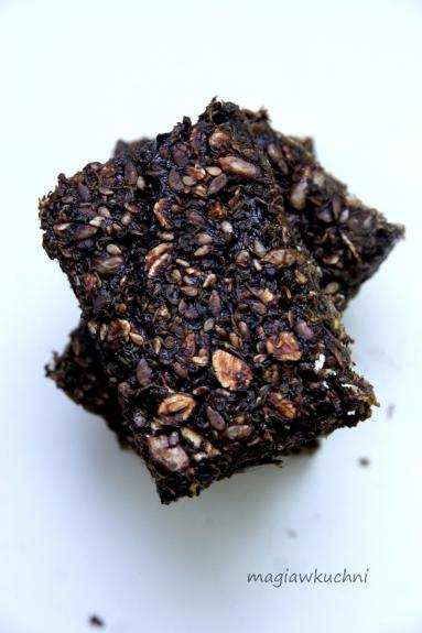 Zdjęcie - Batoniki musli czekoladowo- kawowe z quinoa - Przepisy kulinarne ze zdjęciami