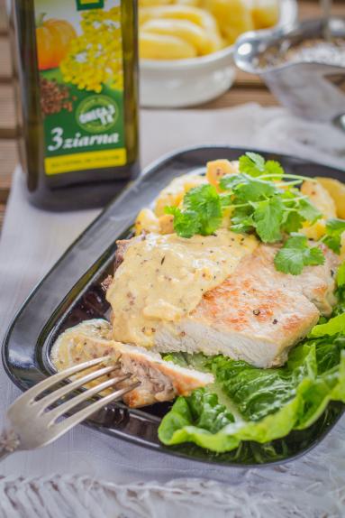 Zdjęcie - Kotlet wieprzowy w sosie musztardowym - Przepisy kulinarne ze zdjęciami