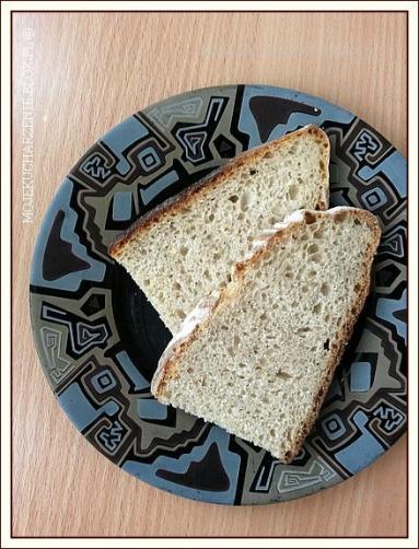 Zdjęcie - Jasny chleb na zakwasie - Przepisy kulinarne ze zdjęciami