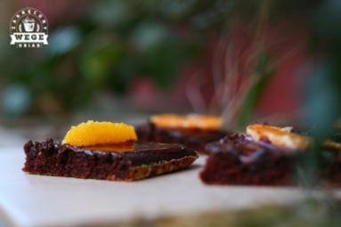 Zdjęcie - Bezgultenowe brownie z bananem - Zakręcony wege obiad - Przepisy kulinarne ze zdjęciami