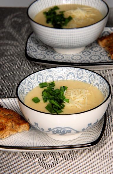 Zdjęcie - Zupa krem z pieczonego kalafiora - Przepisy kulinarne ze zdjęciami