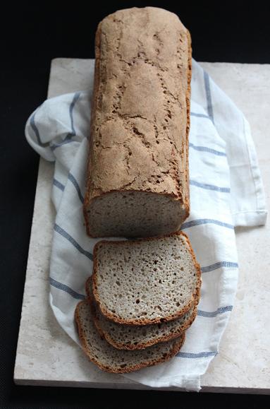Zdjęcie - Chleb pszenno-gryczany na zakwasie - Przepisy kulinarne ze zdjęciami