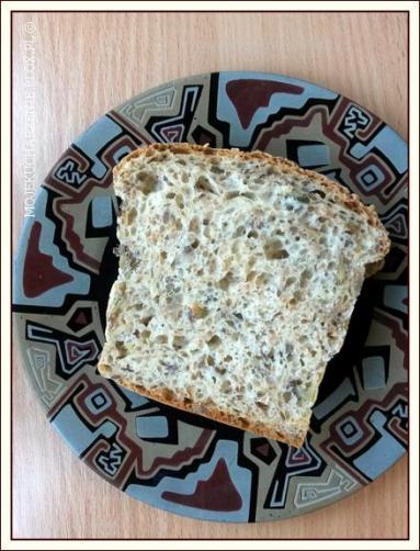 Zdjęcie - Wieloziarnisty chleb na drożdżach - Przepisy kulinarne ze zdjęciami