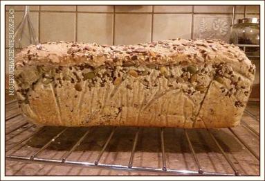 Zdjęcie - Wieloziarnisty chleb na drożdżach - Przepisy kulinarne ze zdjęciami