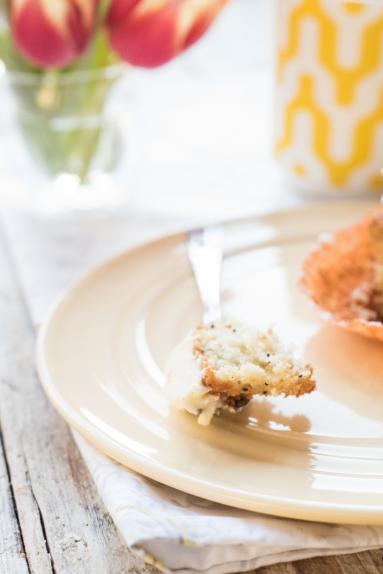 Zdjęcie - Babeczki cytrynowe z kremem - Przepisy kulinarne ze zdjęciami