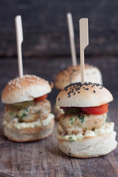 Zdjęcie - Mini Fishburger - Przepisy kulinarne ze zdjęciami