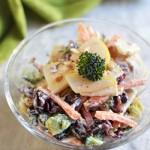 Zdjęcie - Chrupiąca sałatka z brokuła - Przepisy kulinarne ze zdjęciami
