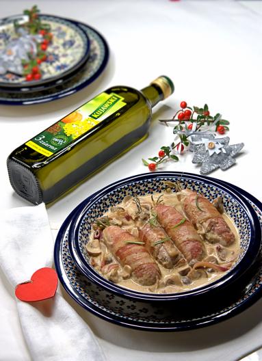 Zdjęcie - Polędwiczki w sosie serowo-grzybowym - Przepisy kulinarne ze zdjęciami
