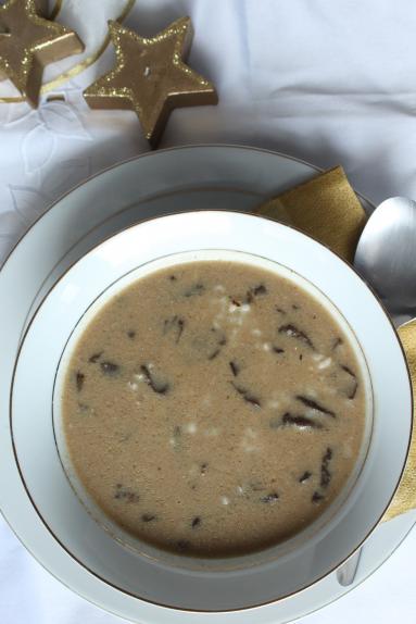 Zdjęcie - Zupa grzybowa z kaszą perłową - Przepisy kulinarne ze zdjęciami