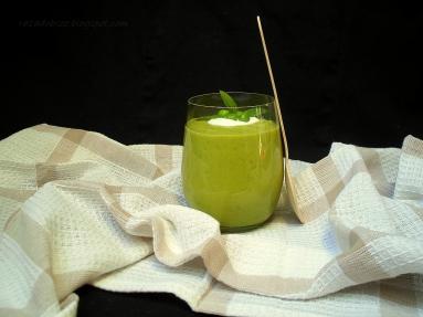 Zdjęcie - Wiosennie zielona zupa z groszku - Przepisy kulinarne ze zdjęciami