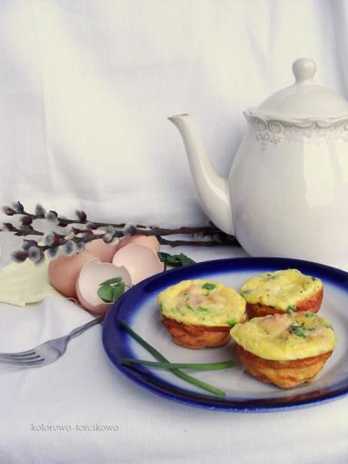 Zdjęcie - Śniadaniowe "muffiny" jajeczne - Przepisy kulinarne ze zdjęciami
