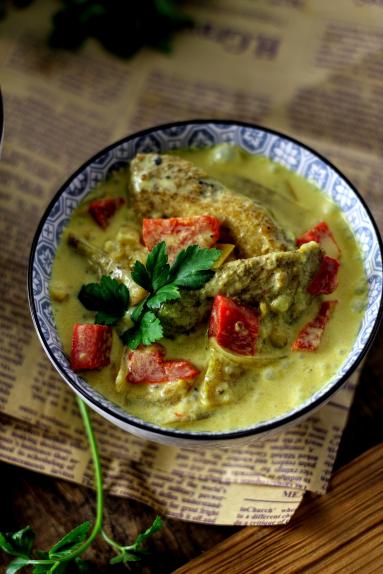 Zdjęcie - Curry z kurczakiem i kasza jaglaną - Przepisy kulinarne ze zdjęciami