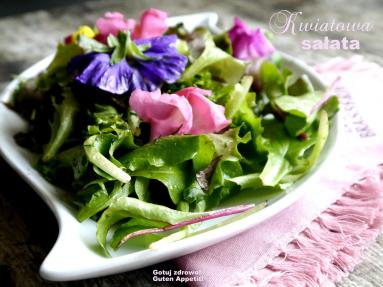 Zdjęcie - Kwiatowa sałata - Przepisy kulinarne ze zdjęciami