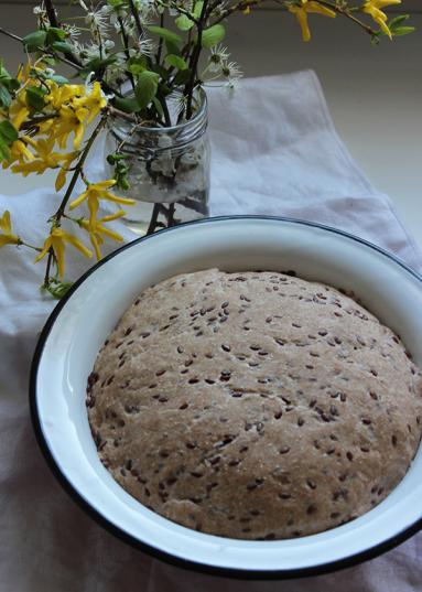 Zdjęcie - Pełnoziarniste chlebki pita z siemieniem lnianym - Przepisy kulinarne ze zdjęciami