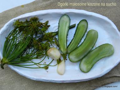 Zdjęcie - Ogórki małosolne kiszone "na sucho" - Przepisy kulinarne ze zdjęciami