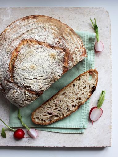 Zdjęcie - Wiosenny chleb orkiszowy na zakwasie - Przepisy kulinarne ze zdjęciami