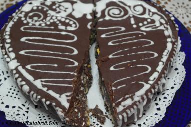Zdjęcie - Blok czekoladowy z ciasteczkami - Przepisy kulinarne ze zdjęciami