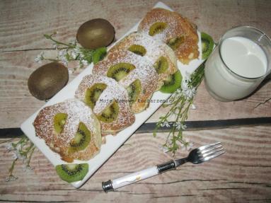 Zdjęcie - Pankejki z kiwi - Przepisy kulinarne ze zdjęciami