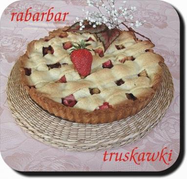 Zdjęcie - Tarta z rabarbarem i truskawkami - Przepisy kulinarne ze zdjęciami