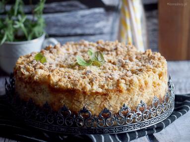 Zdjęcie - Sernik z pieczonym rabarbarem i imbirową kruszonką / Rhubarb and ginger crumble cheesecake - Przepisy kulinarne ze zdjęciami