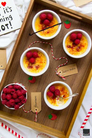 Zdjęcie - Crème brûlée z malinami - Przepisy kulinarne ze zdjęciami