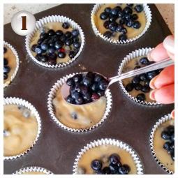 Zdjęcie - Muffiny z jagodami - Przepisy kulinarne ze zdjęciami