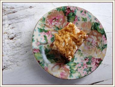 Zdjęcie - Półkruche ciasto z wiśniami i bezą - Przepisy kulinarne ze zdjęciami