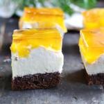 Zdjęcie - Ciasto z brzoskwiniami i białą czekoladą - Przepisy kulinarne ze zdjęciami