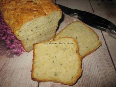 Zdjęcie - Chleb z cukinią - Przepisy kulinarne ze zdjęciami
