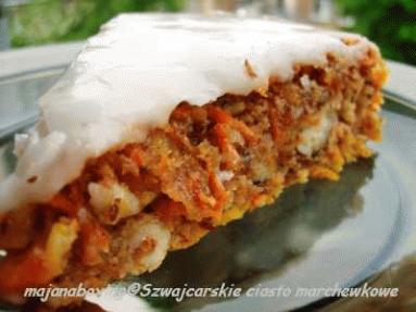 Zdjęcie - Szwajcarskie ciasto marchewkowe  - Przepisy kulinarne ze zdjęciami