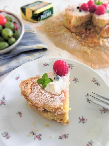 Zdjęcie - Ciasto z jabłkami babci Kazimiery - Przepisy kulinarne ze zdjęciami