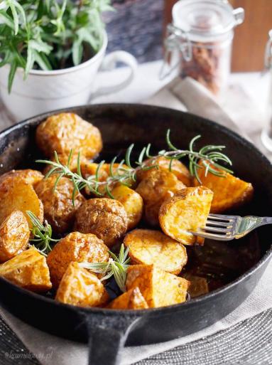 Zdjęcie - Balsamiczno-miodowe pieczone ziemniaczki / Balsamic honey roasted potatoes - Przepisy kulinarne ze zdjęciami