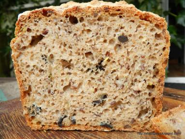 Zdjęcie - Chleb mieszany na miodzie z oliwkami - sierpniowa piekarnia - Przepisy kulinarne ze zdjęciami