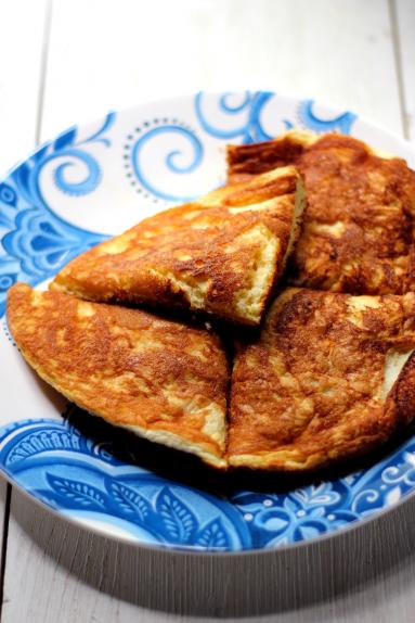 Zdjęcie - Tradycyjny omlet biszkoptowy - Przepisy kulinarne ze zdjęciami
