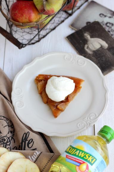 Zdjęcie - Odwrócona tarta z jabłkami, czyli Tarta Tatin - Przepisy kulinarne ze zdjęciami