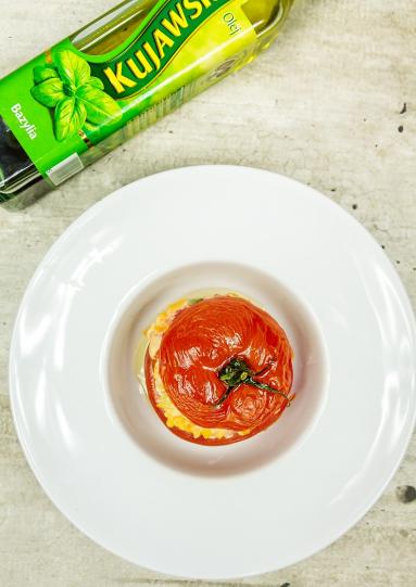 Zdjęcie - Pieczone, nadziewane pomidory - Przepisy kulinarne ze zdjęciami