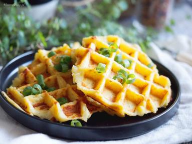 Zdjęcie - Gofry ziemniaczane / Potato waffles - Przepisy kulinarne ze zdjęciami
