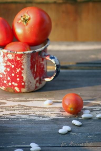 Zdjęcie - Zupa krem z pomidorów, fasoli i anchois - Przepisy kulinarne ze zdjęciami